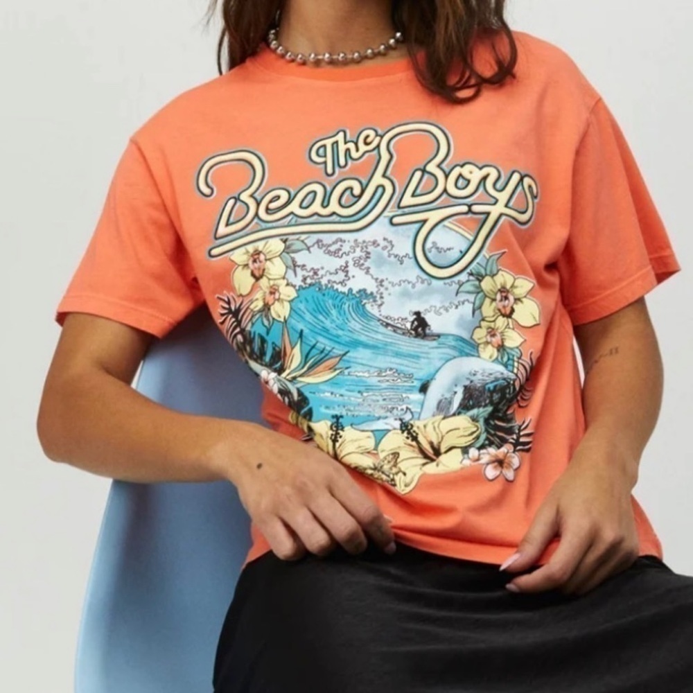 Daydreamer Beach Boy Tee - Picture 6 of 7